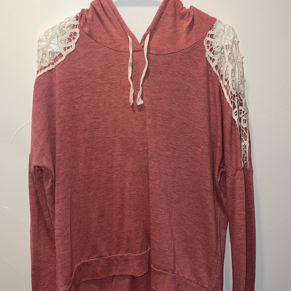 Laced shoulder light sweater